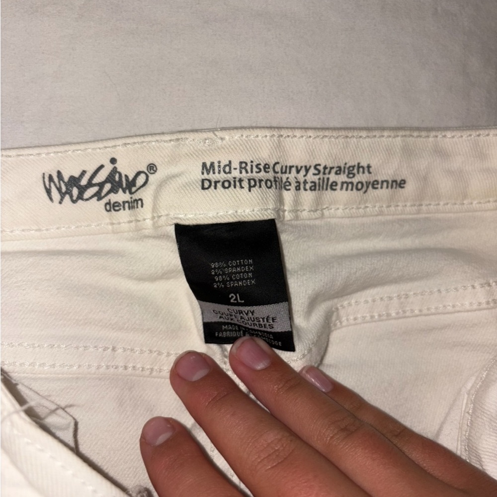 Mossimo White Mid-Rise Curvy Straight Jeans